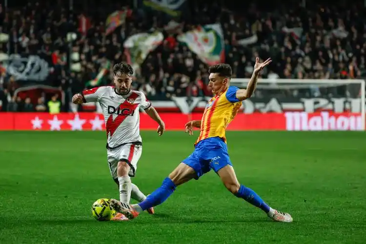 雨燕正在直播NBA赛场